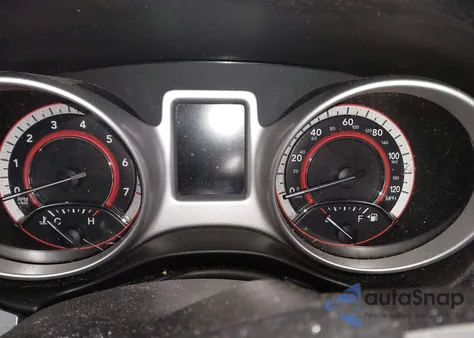 2015 Dodge Journey Sxt z USA, uszkodzony, nr VIN 3C4PDCBB6FT663992